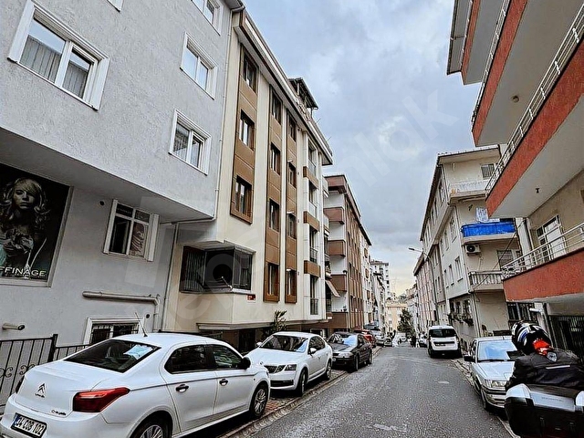 ÜMRANİYE NAMIK KEMAL MAHALLESİ 5+2 180 M2 NET BOŞ FIRSAT SATILIK - Görsel 3