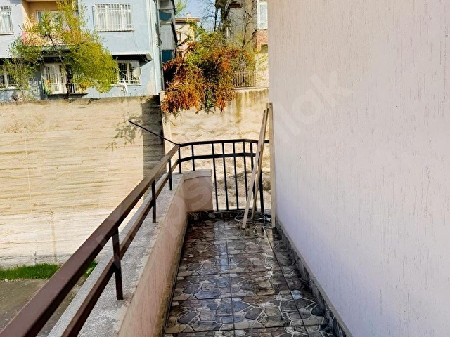 AYDINLIKEVLERDE CADDE ÜZERİ YAPILI BAKIMLI 3+1 KİRALIK - Görsel 10