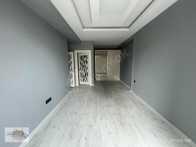 KİRALIK OFİS 2+1 157m2 METROBÜSE 1DK - Görsel 2