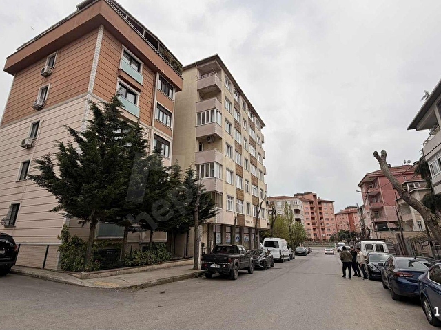 PENDİK/ALT KAYNACADA SATILIK 2+1 SAHİLE 5 dk YÜRÜME