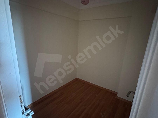 BEYOĞLU KULAKSIZ MEYDANINDA 2+1 KİRALIK DAİRE - Görsel 11
