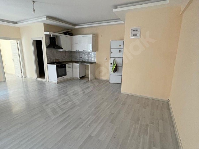 SEFERİHİSAR MERKEZDE OKULA YÜRÜME MESAFESİ KİRALIK 1+1 DAİRE