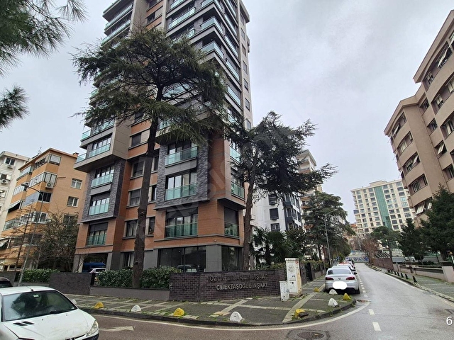 Kadıköy Kızıltoprak Bağdat Caddesi ne 90 Metre Mesafede Satılık 3+1 Daire