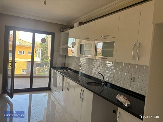Likite Emlaktan Subaşı Merkezde Geniş 3+1 Kiralık Daire - Görsel 3