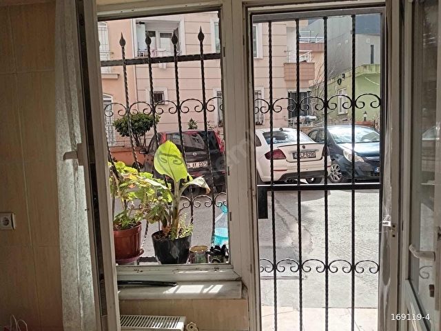 MURAT NAZLIGÜLDEN 3+1 BAHÇE KATI DAİRE OTOPARKLI - Görsel 4