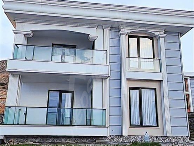 molakasım köyünde sahile100metre mesafede satılık ruhsatlı villa - Görsel 12