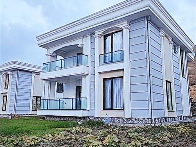 molakasım köyünde sahile100metre mesafede satılık ruhsatlı villa - Görsel 11