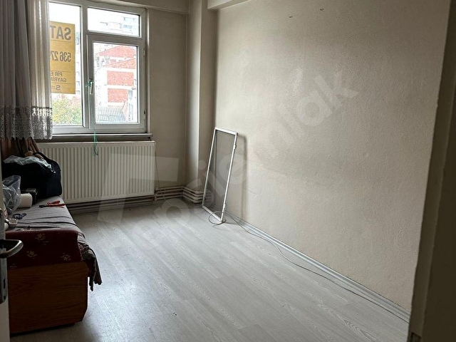 BALIK PAZARINDA 2+1 SATILIK DAİRE - Görsel 2