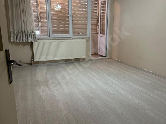 BALIK PAZARINDA 2+1 SATILIK DAİRE