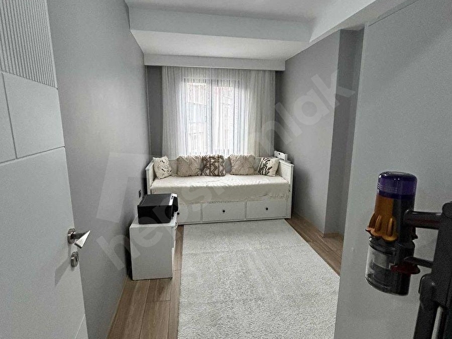 AKTİF EMLAKTAN SİTEDE METROYA 3 DK 2+1 100M2 4, KAT DAİRE - Görsel 16