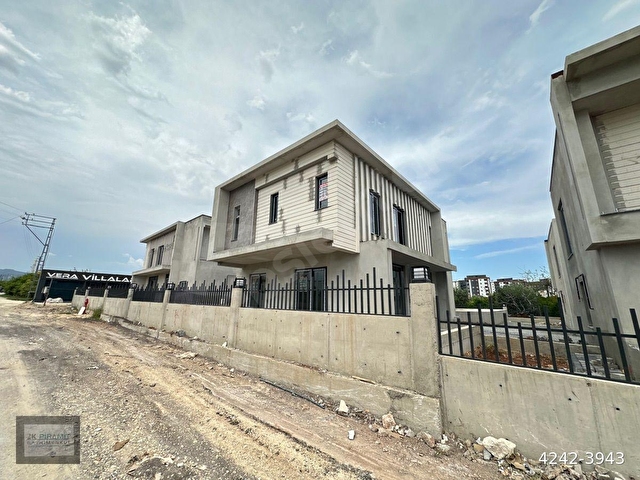 DAVULTEPE’de 75.YIL MAHALLESİNDE SATILIK 5+1+KİLER ve G.O 207 m2 MUHTEŞEM SIFIR LÜKS VİLLA !!! - Görsel 14