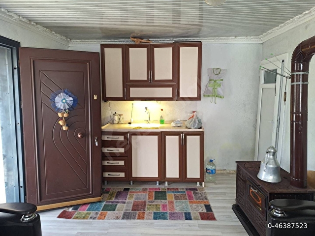 sahibinden etrafı çevrili evi olan elektirigi olan tarla - Görsel 3