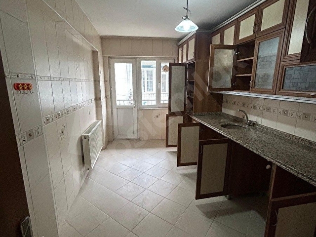 MANİSA AKHİSAR ULU CAMİ MAH.‼️ CUMARTESİ PAZARI & GAZİ İLKÖĞRETİM YANI 3+1 KİRALIK  DAİRE 19 000TL - Görsel 2