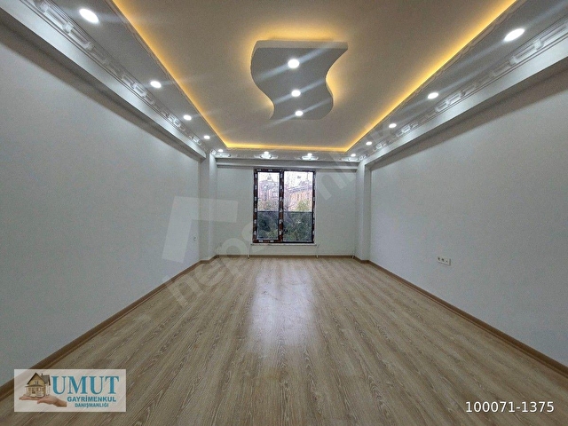 GAZİ OSMAN PAŞA KÜÇÜK KÖY MERKEZ DE SATILIK  ASANSÖRLÜ SIFIR DAİRE  2+1 115 m2