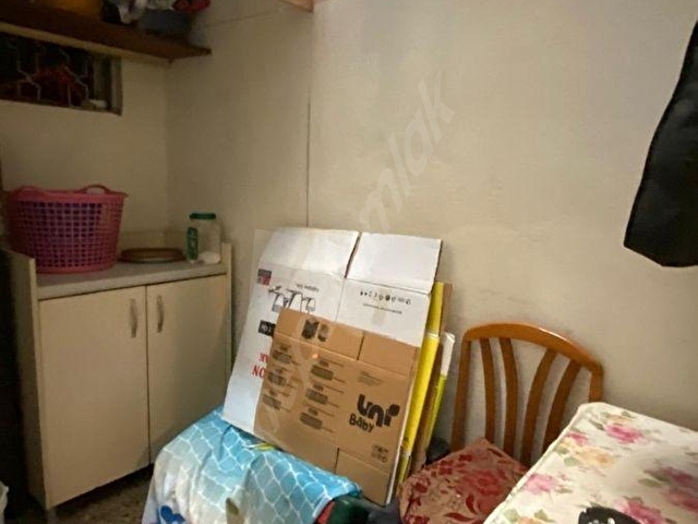 KOCAMUSTAFAPAŞA BALIKÇI SOKAKTA SATILIK YARI BODRUM 2+1 - Görsel 23