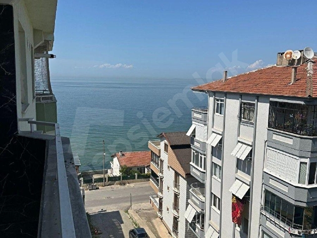 deniz manzaralı içi yapılı muhteşem daire