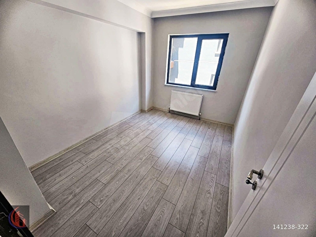 FİNANSDAN CADDE CEPHELİ ARA KATTA PAZARA YAKIN 3+1 DAİRE!!! - Görsel 9
