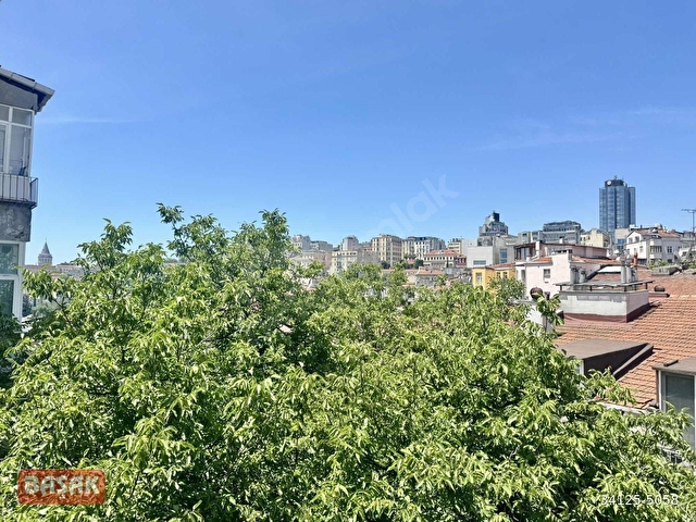 Cihangirde Satılık çift Cepheli Geniş 1+1 şehir Manzaralı Daire - Görsel 23