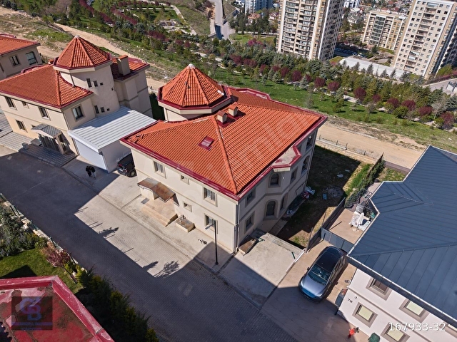 MAVİ LADİN DE 5+2 NATAMAM YÜKSEK ŞEREFİYELİ SATILIK VİLLA - Görsel 6