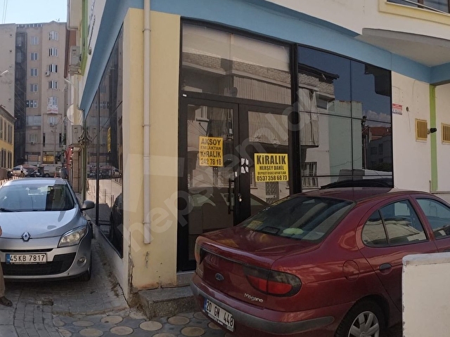 ÇINARIN MERKEZİNDE SAHİBİNDEN KİRALIK DÜKKAN