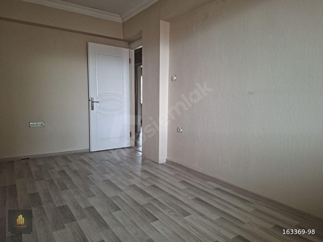 Sevgi Mahallesinde Genç Binada Ferah 2+1 Kiralık Daire - Görsel 9