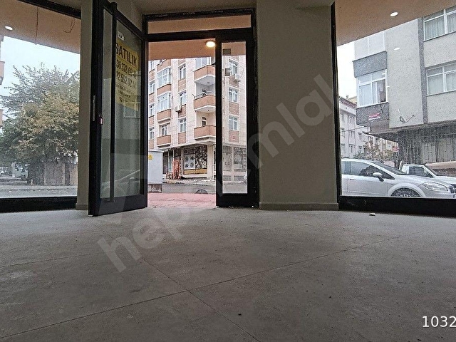 Küçükçekmece Cennette Satılık Cadde Köşebaşı Dubleks Dükkan İşyeri