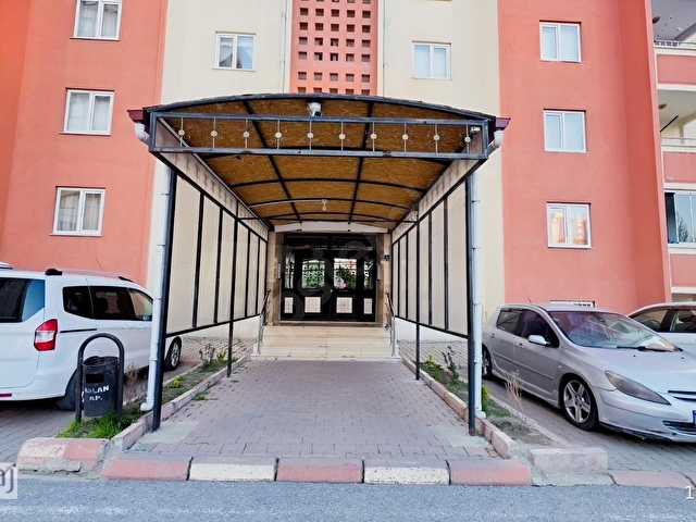 BELSİN KÜME EVLER 3+1 SATILIK BAKIMLI DAİRE - Görsel 5