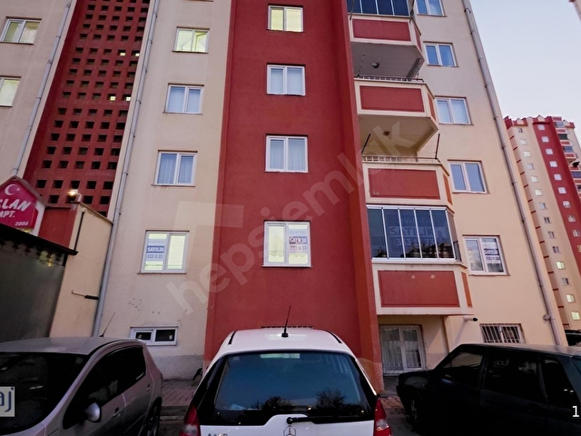 BELSİN KÜME EVLER 3+1 SATILIK BAKIMLI DAİRE - Görsel 3