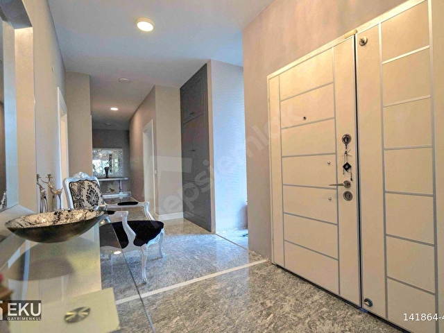 KUŞADASINDA TEK KATLI SATILIK MERKEZE ÇOK YAKIN ÇİFTLİK EVİ - Görsel 26