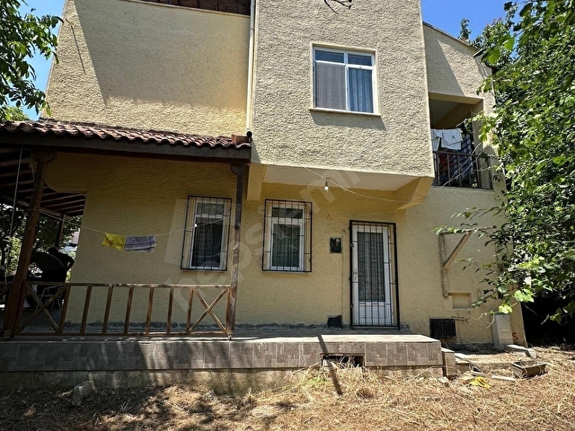 MİRZADAN BAHÇELİEVLER MAH. DENİZE 100 MT MESAFEDE SATILIK VİLLA