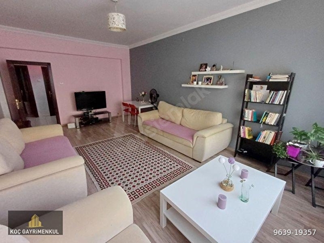 SOKULLU CADDE ÜZERİNDE, KATTA , BAĞIMSIZ ,3+1, 2 BALKON, KOMBİLİ - Görsel 5