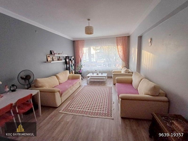 SOKULLU CADDE ÜZERİNDE, KATTA , BAĞIMSIZ ,3+1, 2 BALKON, KOMBİLİ