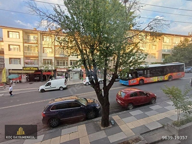 SOKULLU CADDE ÜZERİNDE, KATTA , BAĞIMSIZ ,3+1, 2 BALKON, KOMBİLİ - Görsel 4