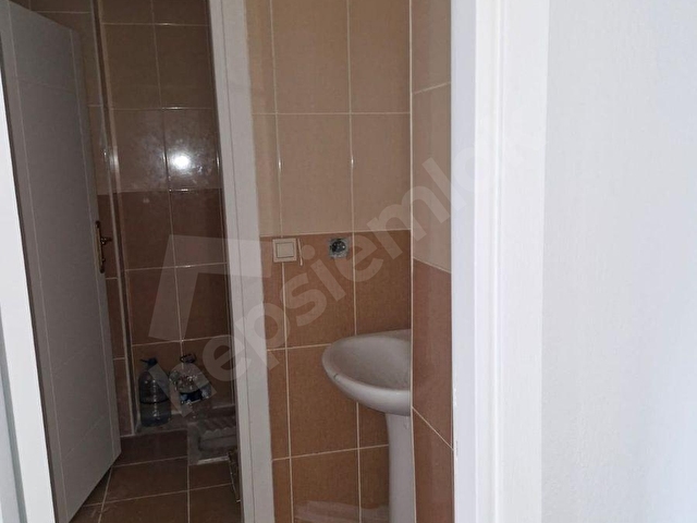 EGEMEN EMLAKTAN 100.YIL MAHALLESİNDE MASRAFSIZ SATILIK 3+1DAİRE - Görsel 24