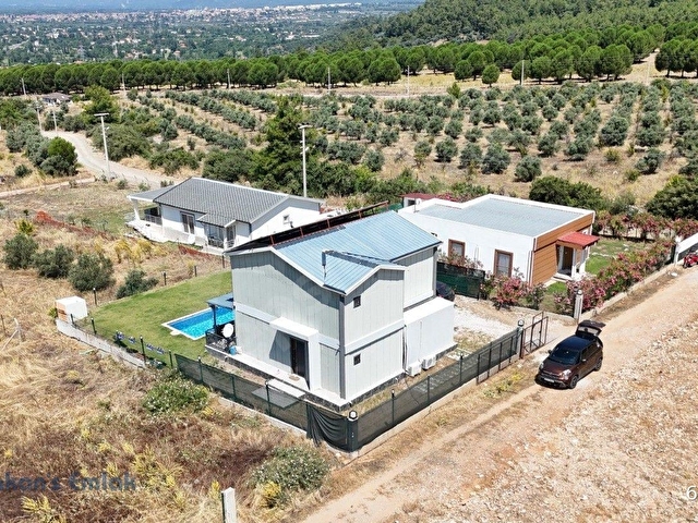 Köyceğizde Göl ve Doğa Manzaralı Satılık Villa - Görsel 8