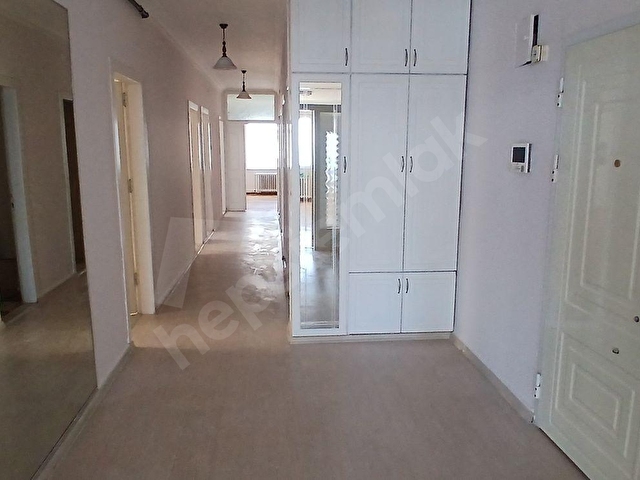 KONYAALTI CADDESİNDE FUL DENİZ MANZARALI 200M2 4+1 KİRALIK DAİRE (TADİLATI BOYA BADANASI YAPILDI) - Görsel 10
