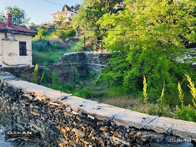 KAVAKLIDERE MERKEZİNDE SATILIK MÜSTAKİL EV VE ARSASI - Görsel 21