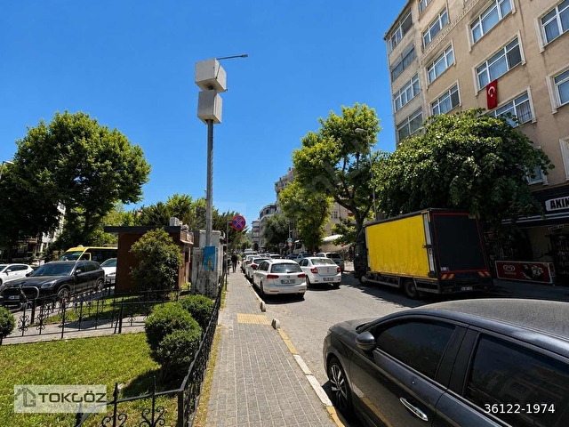 Ferit Selim Paşa Cadde Yakını 3.Kat Geniş Asansörlü Daire - Görsel 23