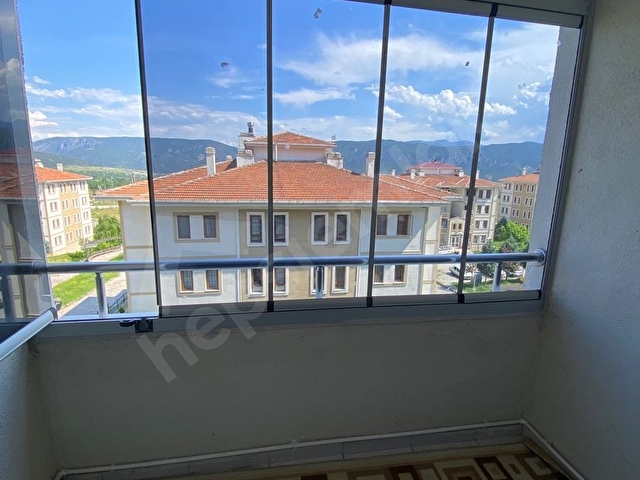 KARGI 1.ETAP TOKİDE, ÇOK GÜZEL KONUMDA BULUNAN 3+1 DAİREMİZ SATILIKTIR - Görsel 20