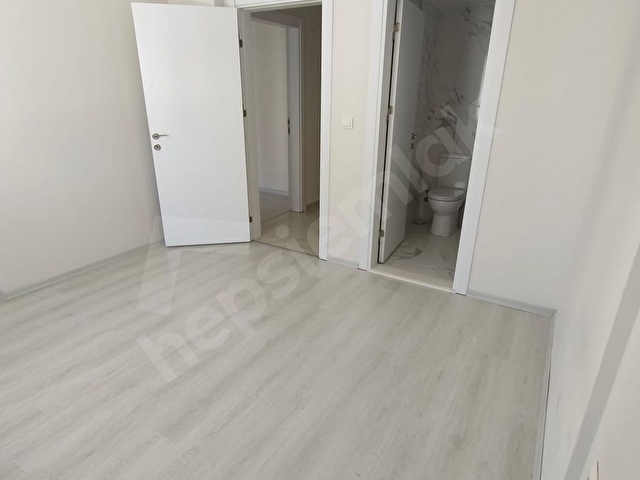 NİLÜFER BALKANDA BULVARA YÜRÜME MESAFESİNDE ARA KAT SİTE İÇİ 3+1 - Görsel 6