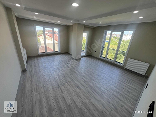 ARNAVUTKÖY HARAÇÇI GÖÇMENKETTE 3+1 ARAKAT 120 m2 LÜX DAİRELER