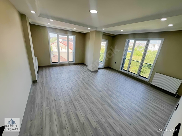 ARNAVUTKÖY HARAÇÇI GÖÇMENKETTE 3+1 ARAKAT 120 m2 LÜX DAİRELER - Görsel 5