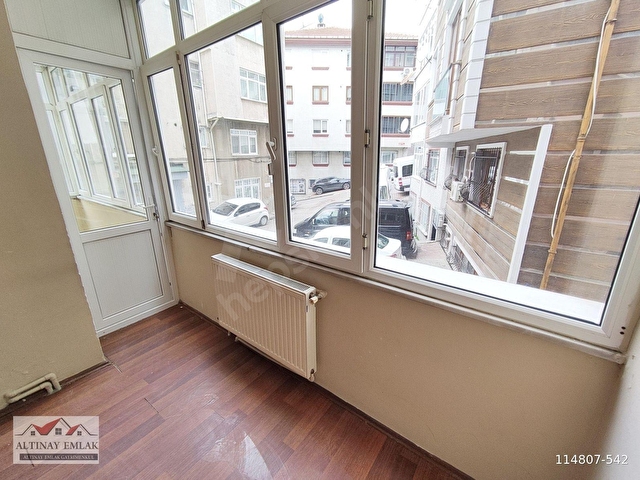 4. LEVENT ÇELİKTEPEDE GENİŞ GÜNEŞ ALAN 2+1 KİRALIK DAİRE - Görsel 4