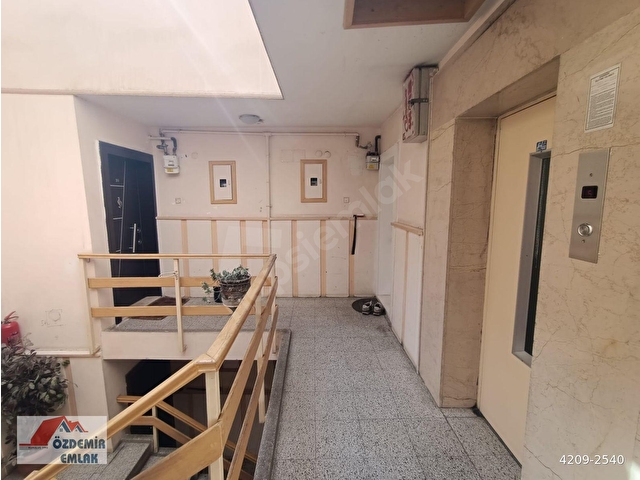 ÖZDEMİR EMLAKTAN İNANÇ SİTESİNDE BAKIMLI ASANSÖRLÜ 4+1 - Görsel 5
