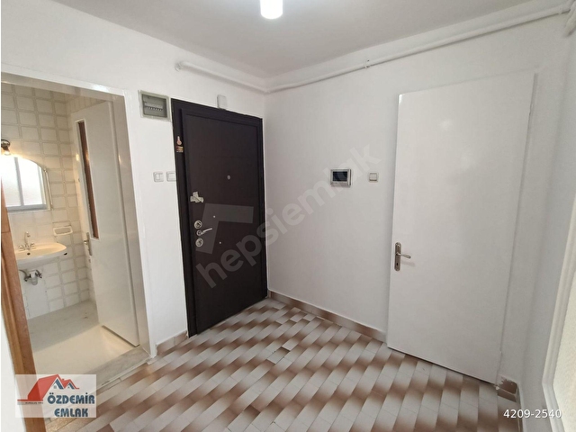 ÖZDEMİR EMLAKTAN İNANÇ SİTESİNDE BAKIMLI ASANSÖRLÜ 4+1 - Görsel 7