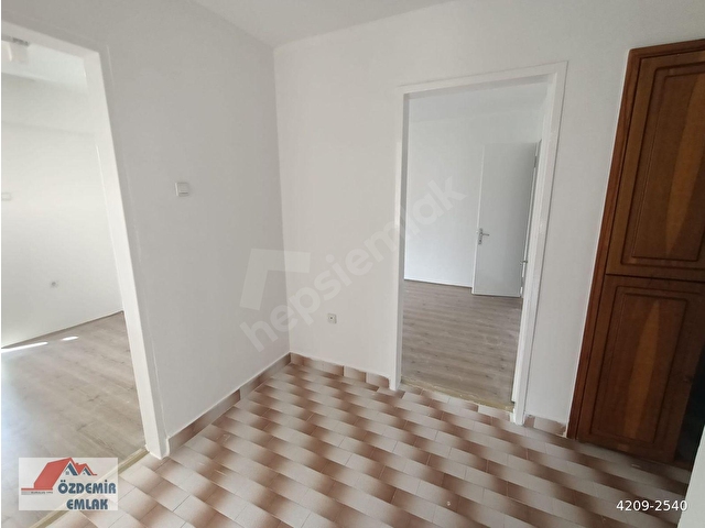 ÖZDEMİR EMLAKTAN İNANÇ SİTESİNDE BAKIMLI ASANSÖRLÜ 4+1 - Görsel 26