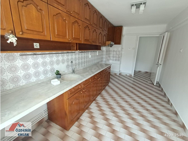 ÖZDEMİR EMLAKTAN İNANÇ SİTESİNDE BAKIMLI ASANSÖRLÜ 4+1 - Görsel 15