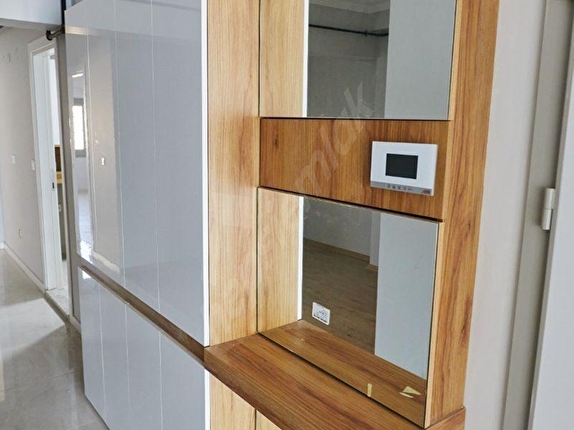 Körfez Manzaralı Yalı geniş 2 banyolu ve gardirop odalı daire - Görsel 25