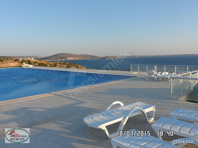 çeşme ,16 eylül mahallesi su sitesinde satılık yazlık villa
