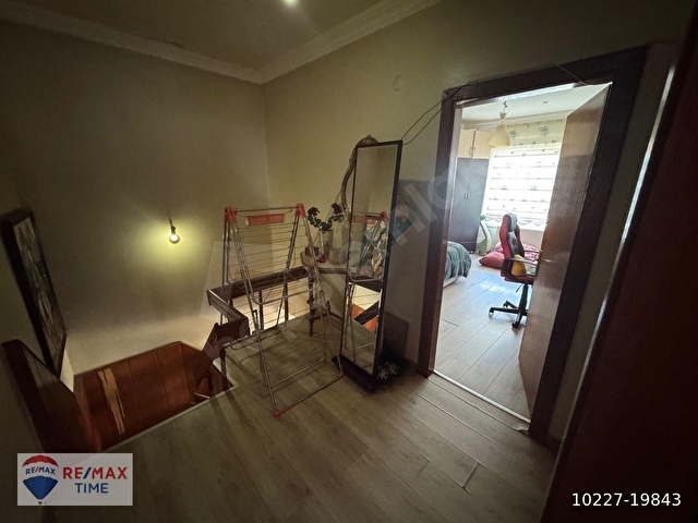 Sinanoba Özlem Sahil Sitesi | Havuz Manzaralı 5+2 Geniş Tripleks - Görsel 12